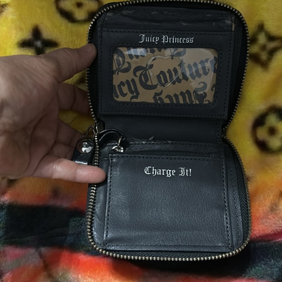 Vintage Juicy Couture Velour Small Brown Wallet - Picture 4 of 10